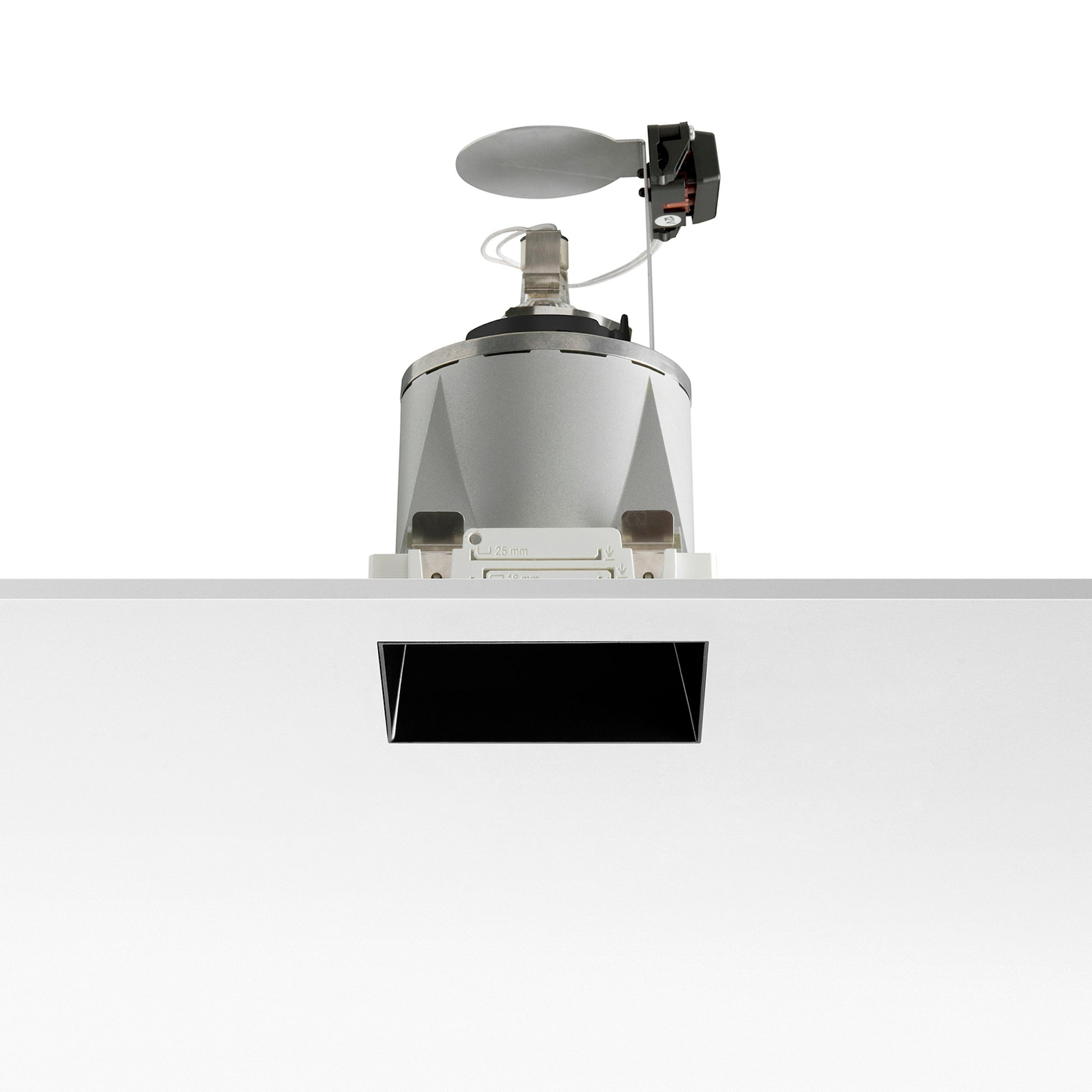FLOS Architectural Kap 105 Square — Empotrable LED Retrofit Blanco